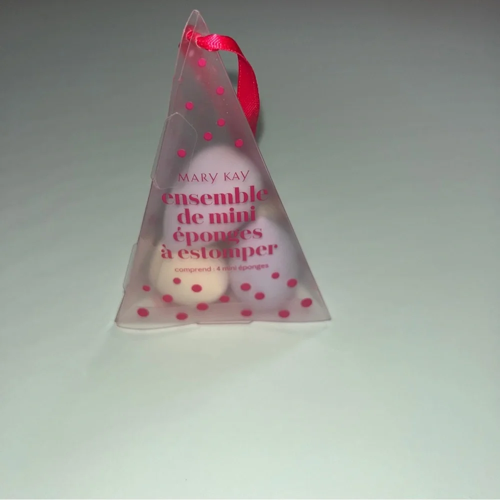 Mary Kay Limited Edition Mini Blending Sponge Set Of 4 Teardrop Flat Edge Sponge